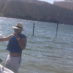 Meet your Posher, Yayi